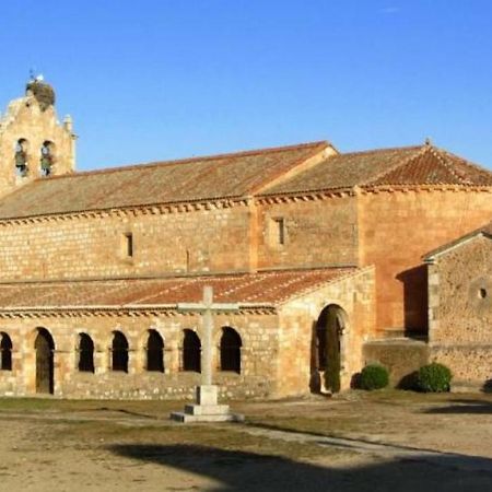Las Casas De Yaguee, Ayllon Santa Maria de Riaza Exterior photo