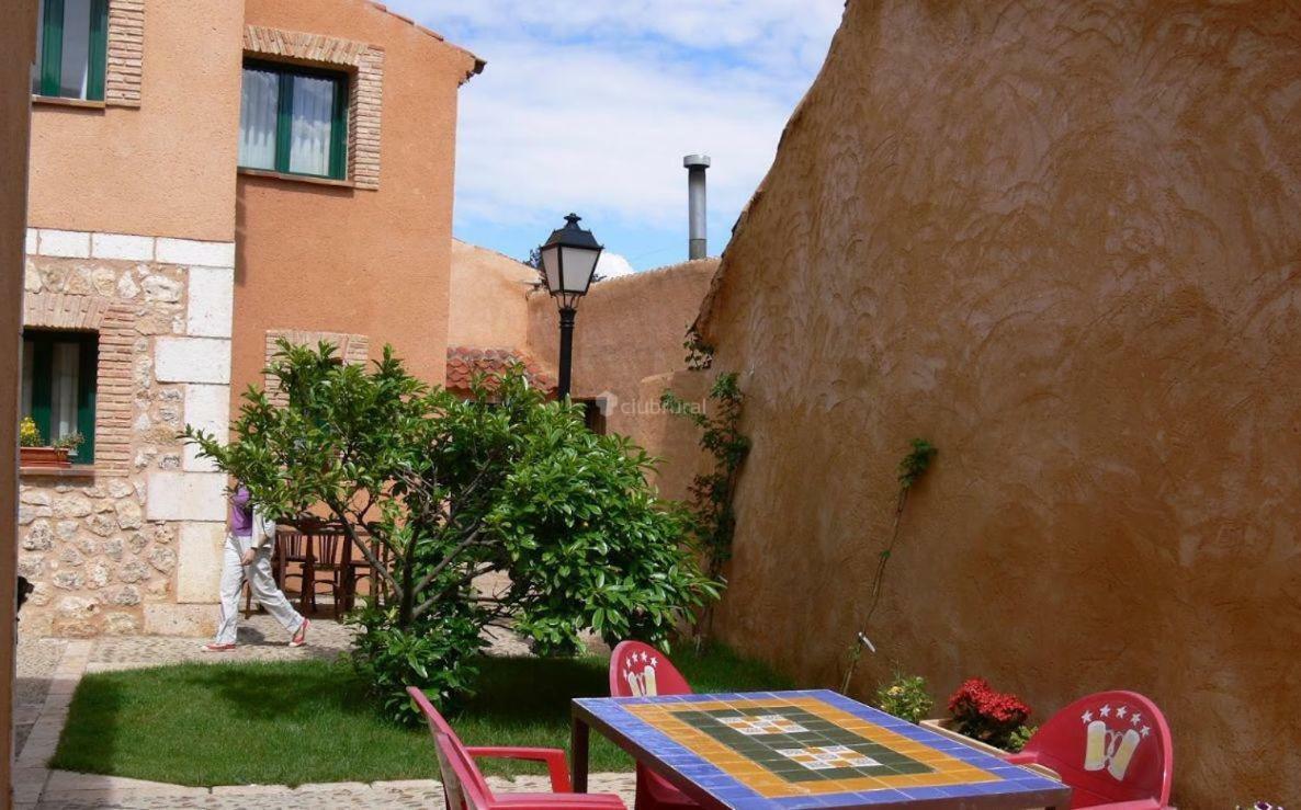 Las Casas De Yaguee, Ayllon Santa Maria de Riaza Exterior photo