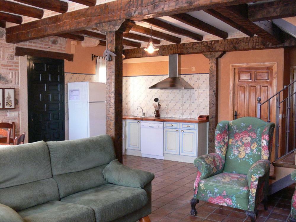Las Casas De Yaguee, Ayllon Santa Maria de Riaza Exterior photo