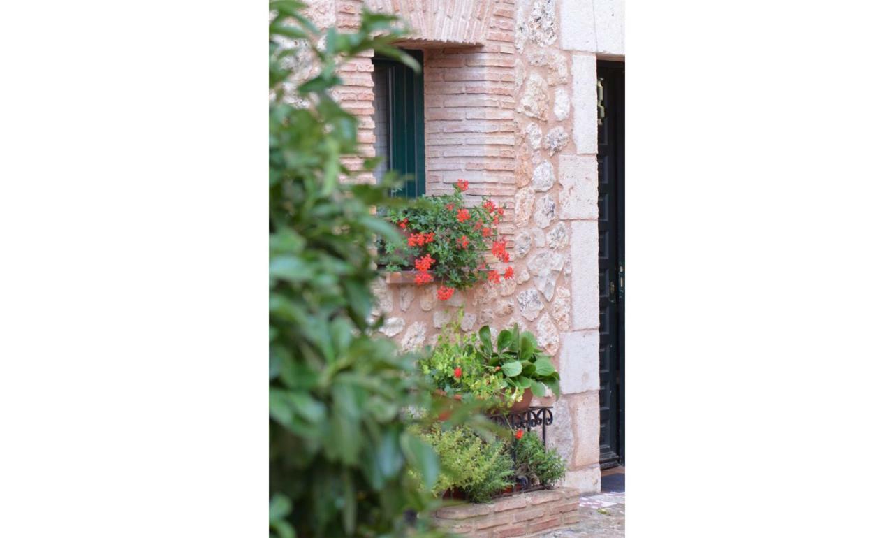Las Casas De Yaguee, Ayllon Santa Maria de Riaza Exterior photo